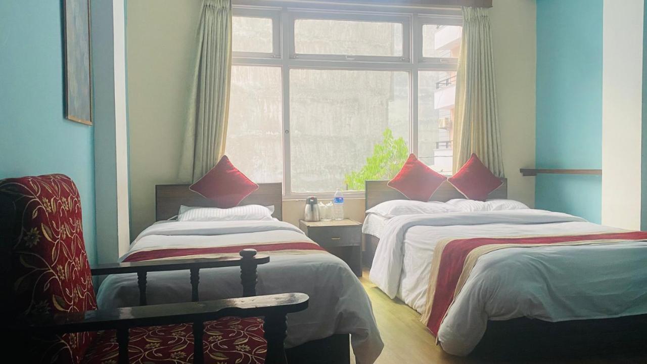 Hotel Discovery Inn Катманду Экстерьер фото